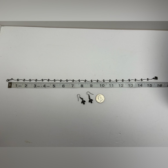 Dainty Dark Silver Tone Choker Necklace and Earring Set - Picture 4 of 5